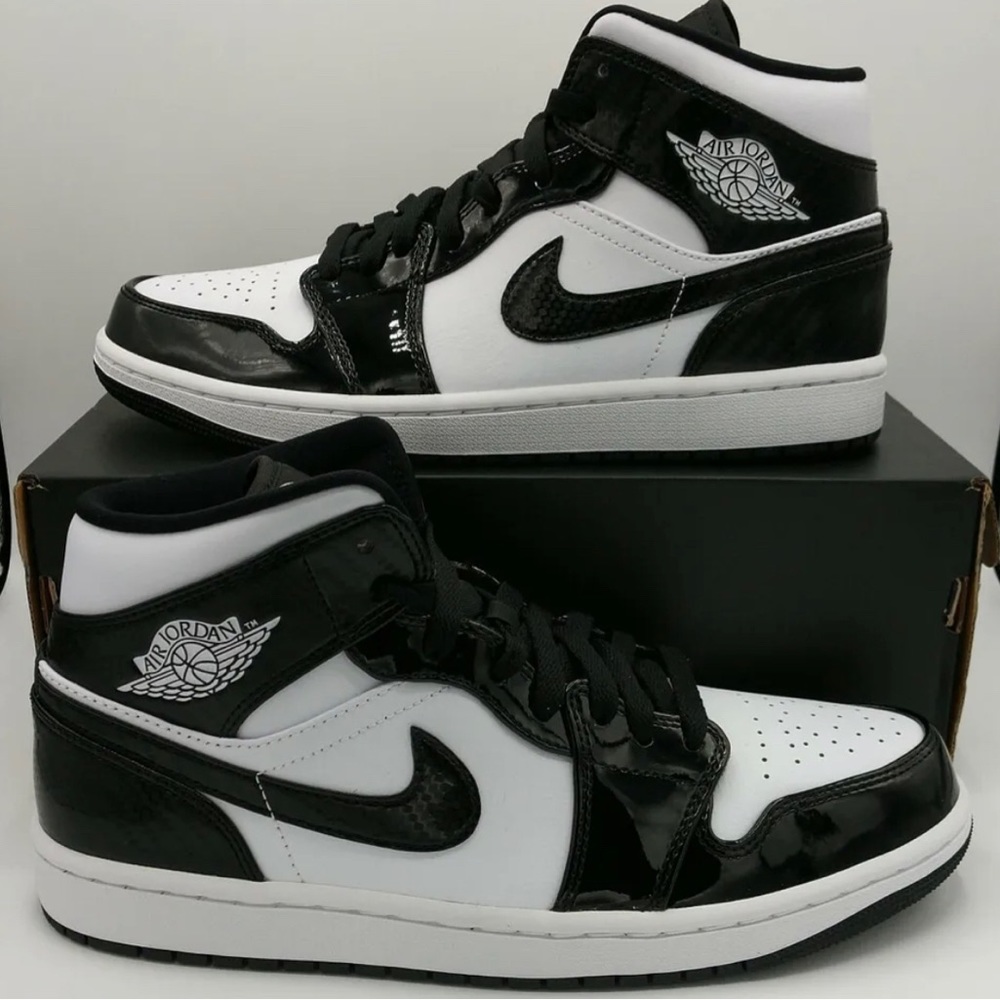 Gently used-Jordan 1 Mid SE All Star Weekend Carbon Fiber Black -Mens size 9